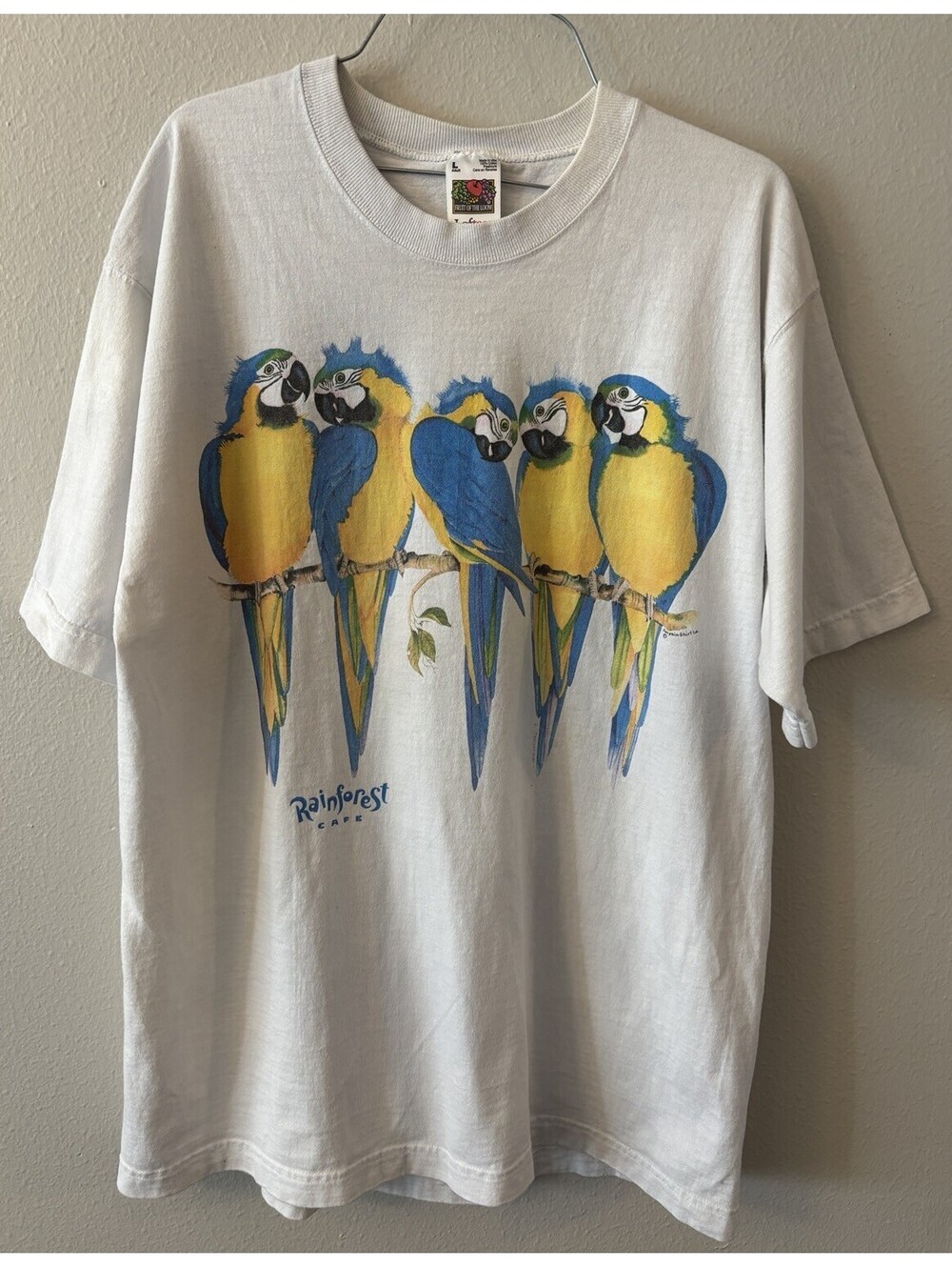 Vintage Men’s Rainforest Cafe Parrot Graphic T-Shirt Lofteez Fruit Of Loom Large